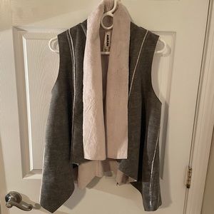 Amadi vest with soft insulate liner